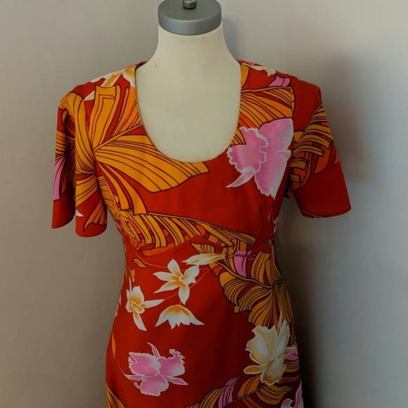 Vintage Dresses & Skirts - Vintage Hawaiian Floral Dress